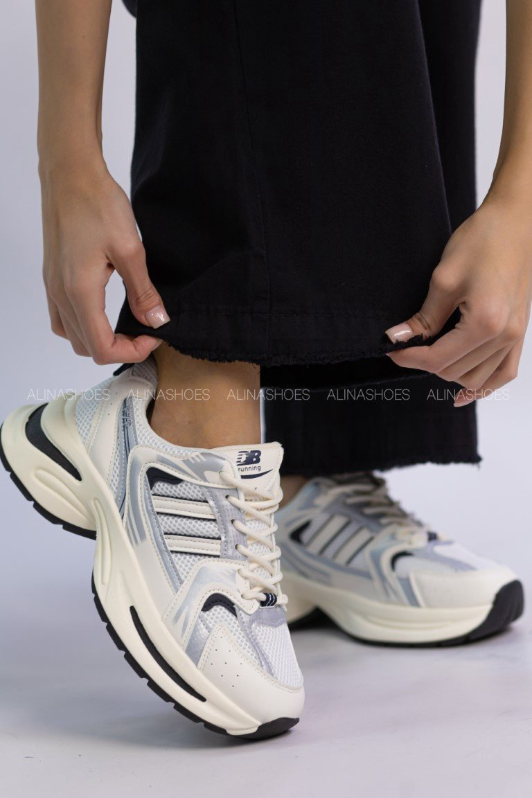 Джинсы прямые alinashoes черный купить,NaN