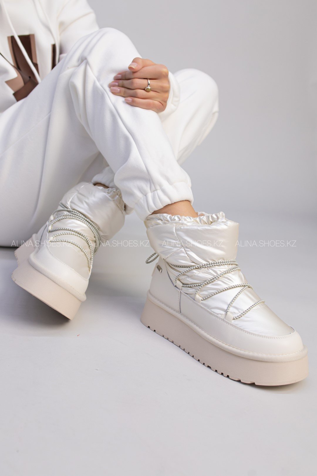 Дутики alinashoes бежевый купить,NaN