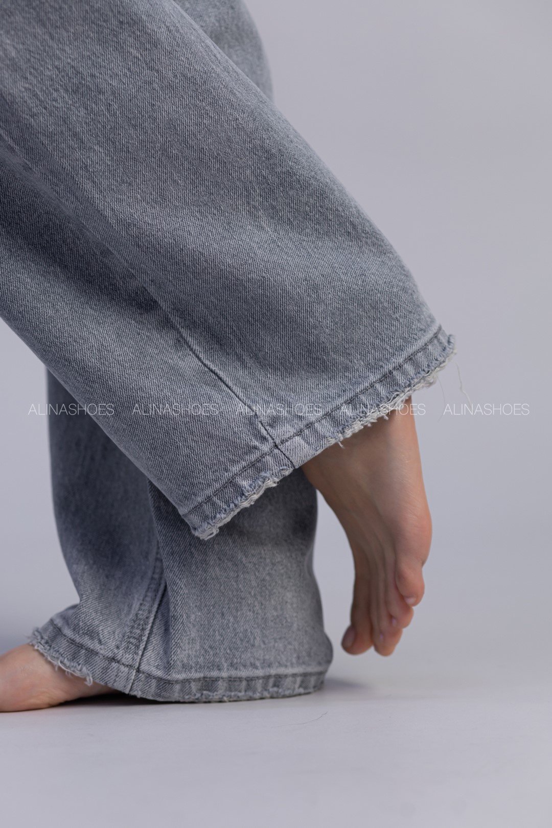 Джинсы багги alinashoes голубой купить,NaN