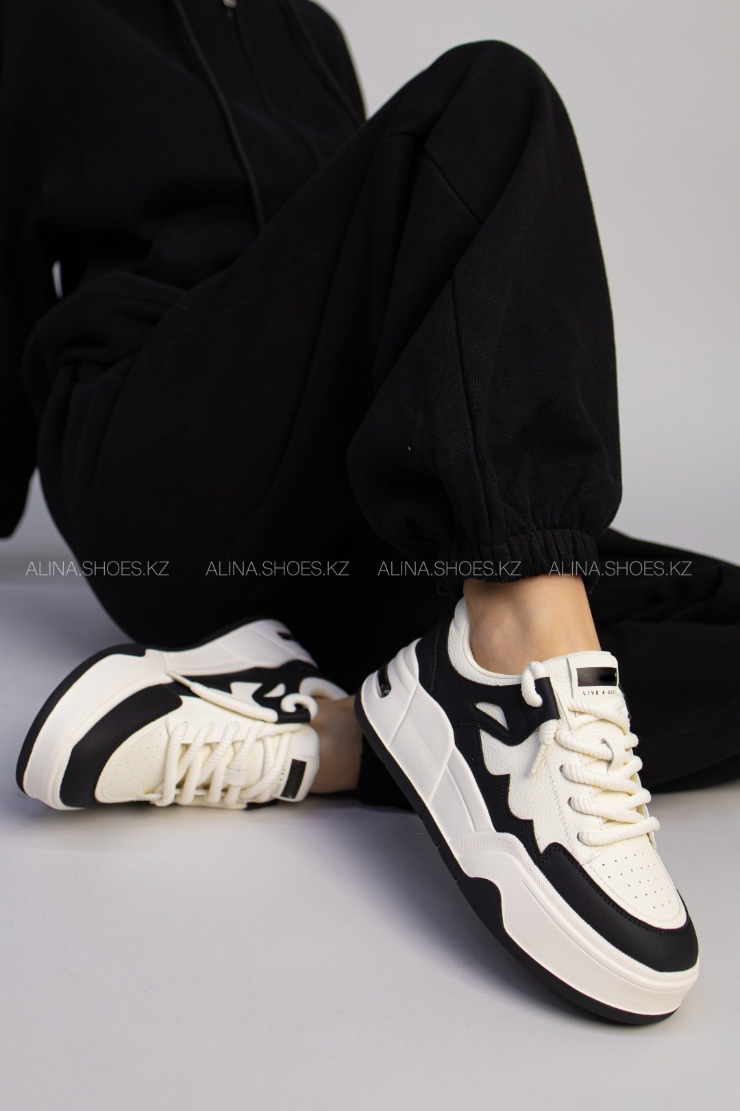 Кроссовки alinashoes черный купить,NaN