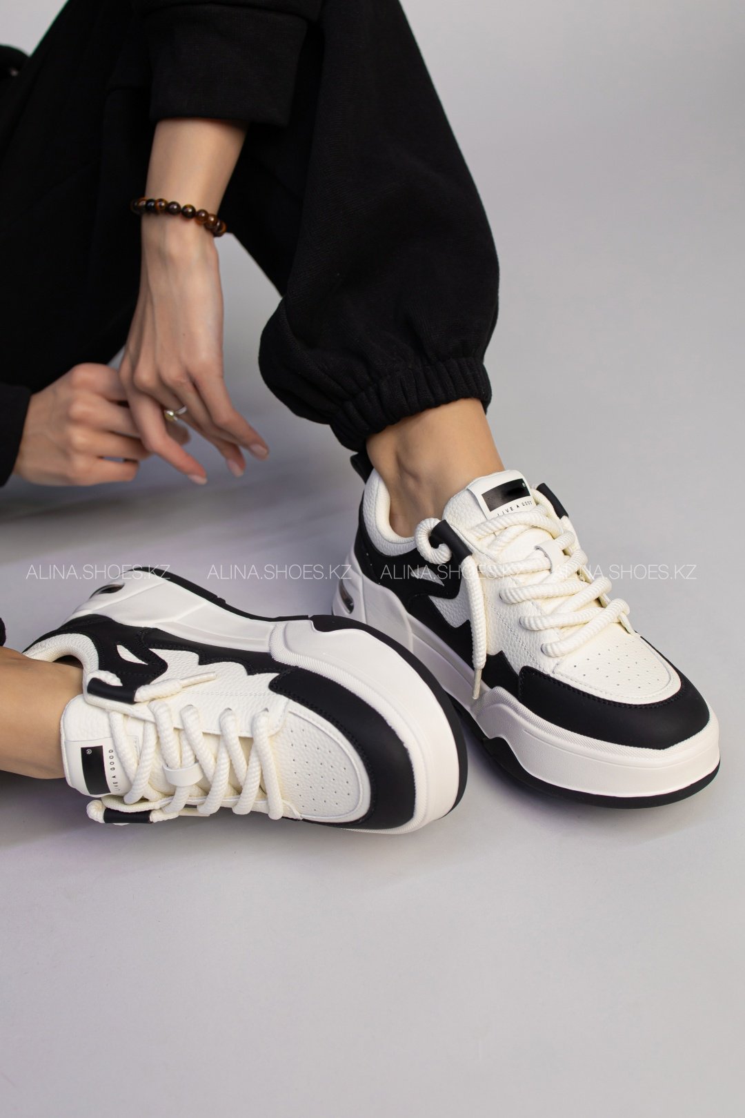 Кроссовки alinashoes черный купить,NaN