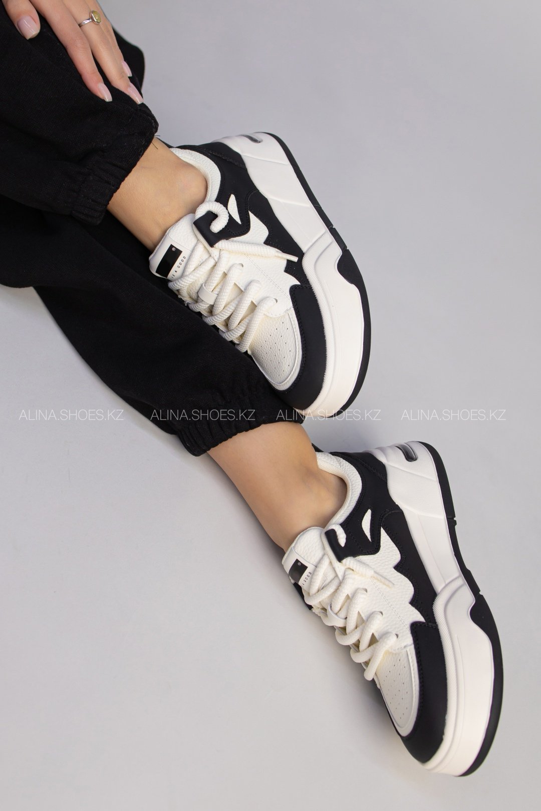 Кроссовки alinashoes черный купить,NaN