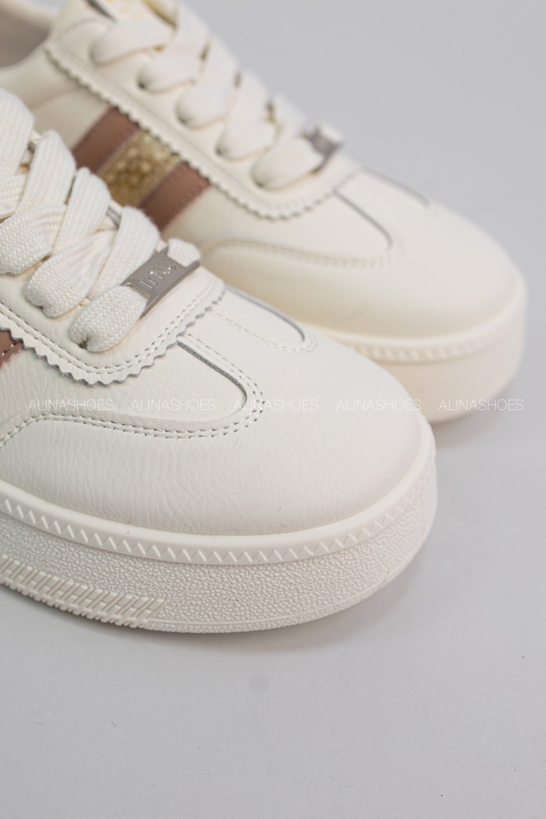 Кроссовки alinashoes белый купить,NaN