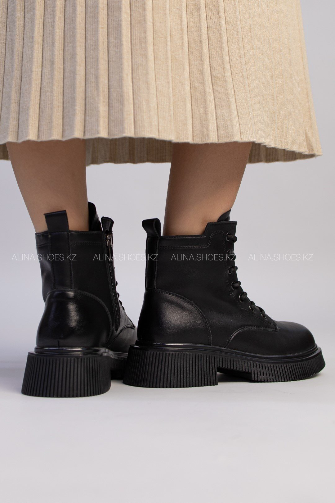 Ботинки alinashoes black 36 купить,NaN