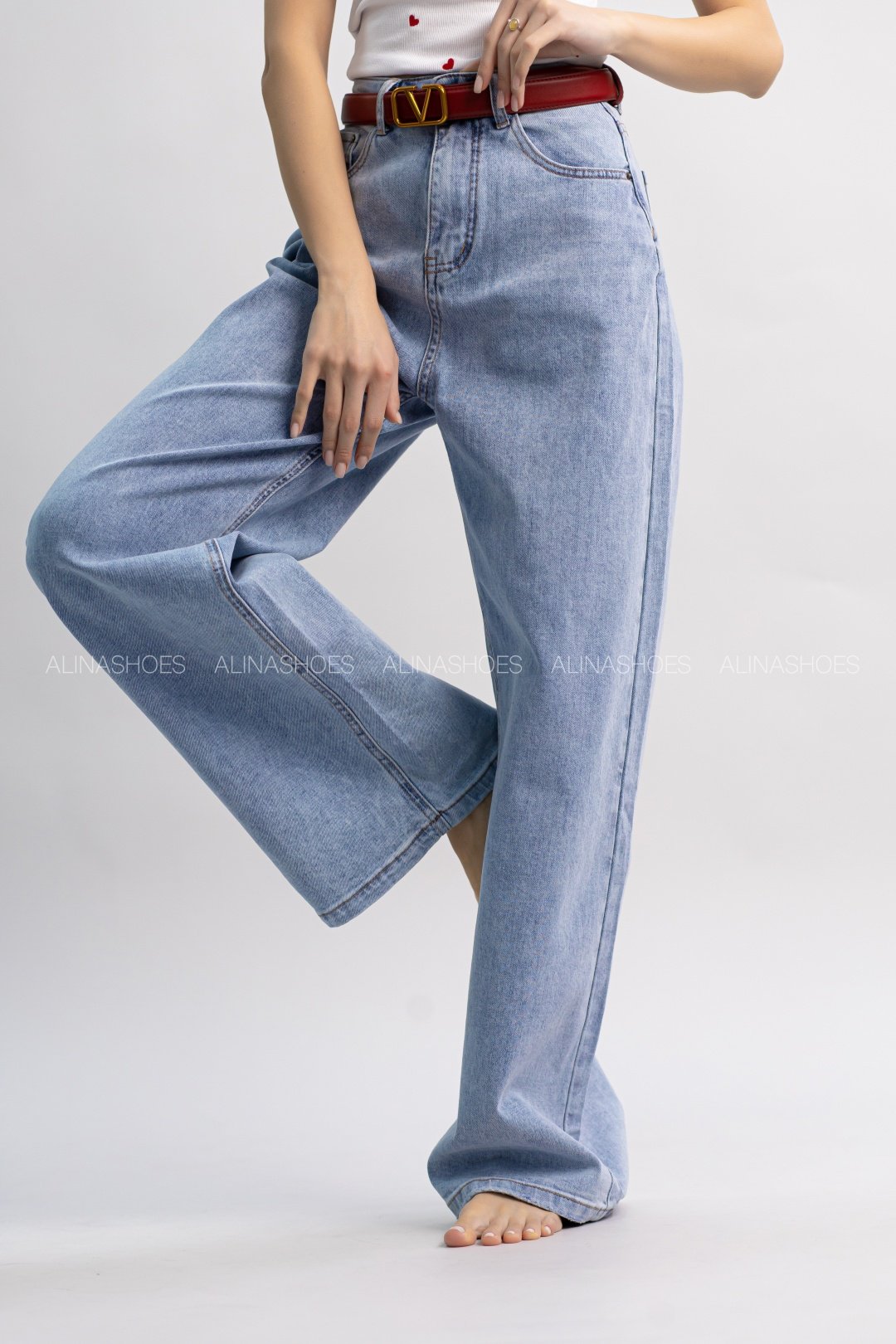 Джинсы прямые alinashoes голубой купить,NaN