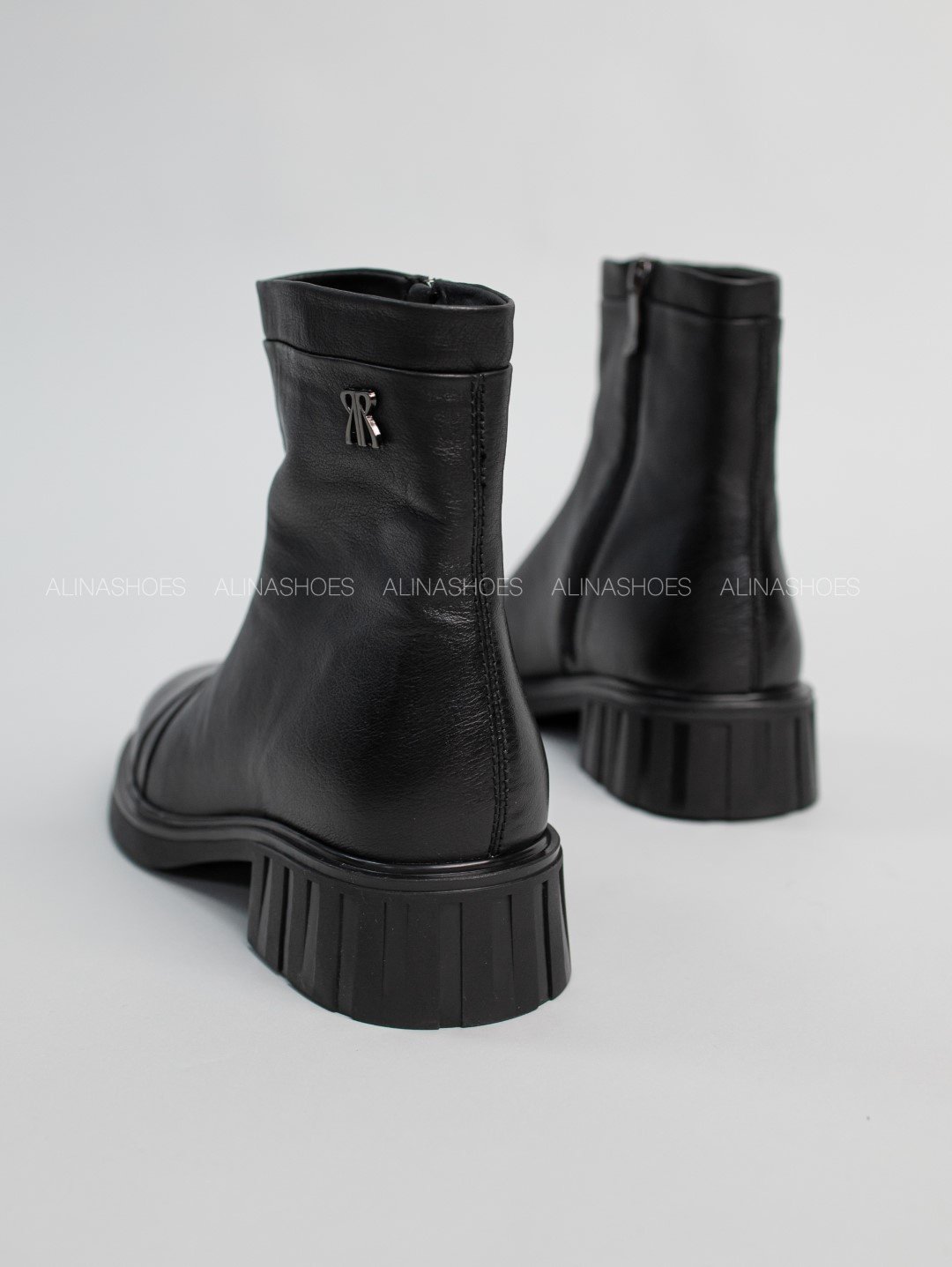 Ботинки alinashoes black 38 купить,NaN