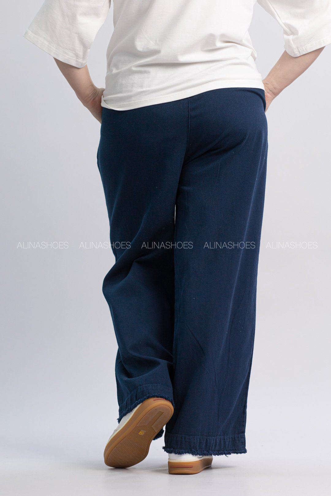 Джинсы прямые alinashoes синий купить,NaN