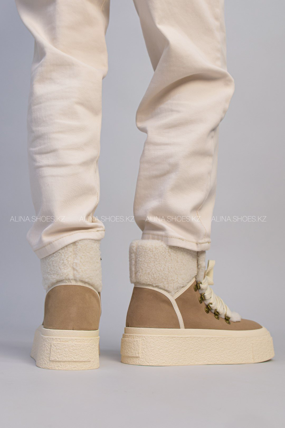 Ботинки alinashoes beige 37 купить,NaN