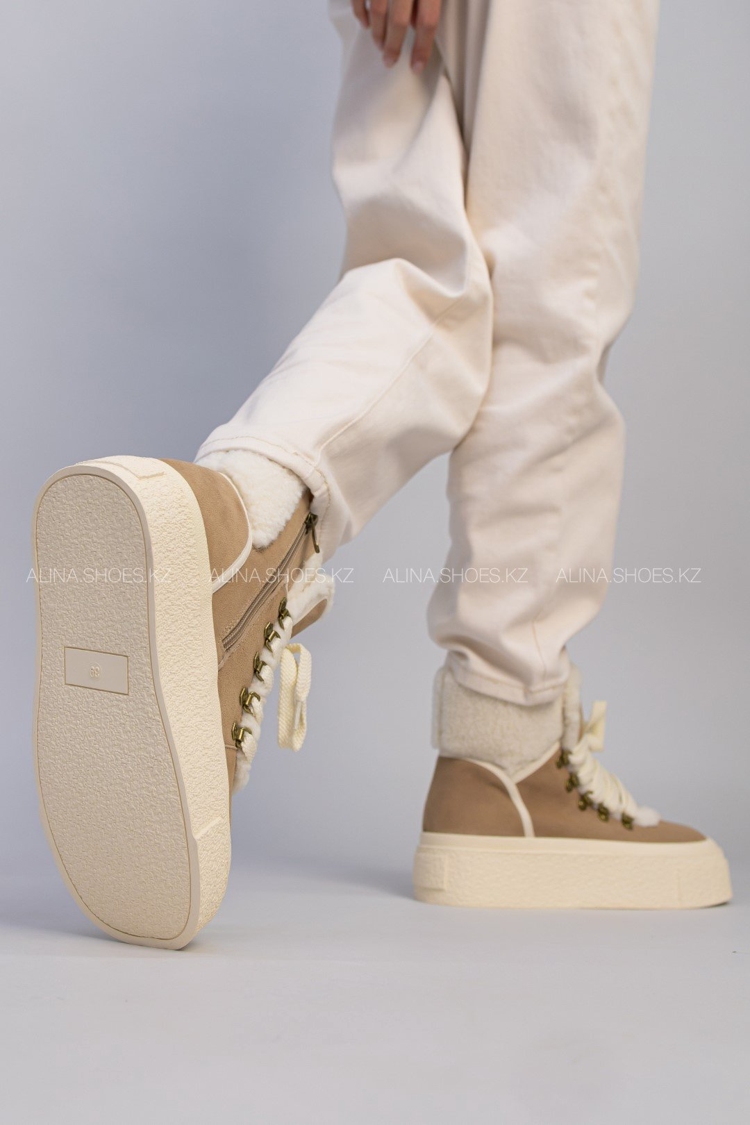 Ботинки alinashoes beige 37 купить,NaN