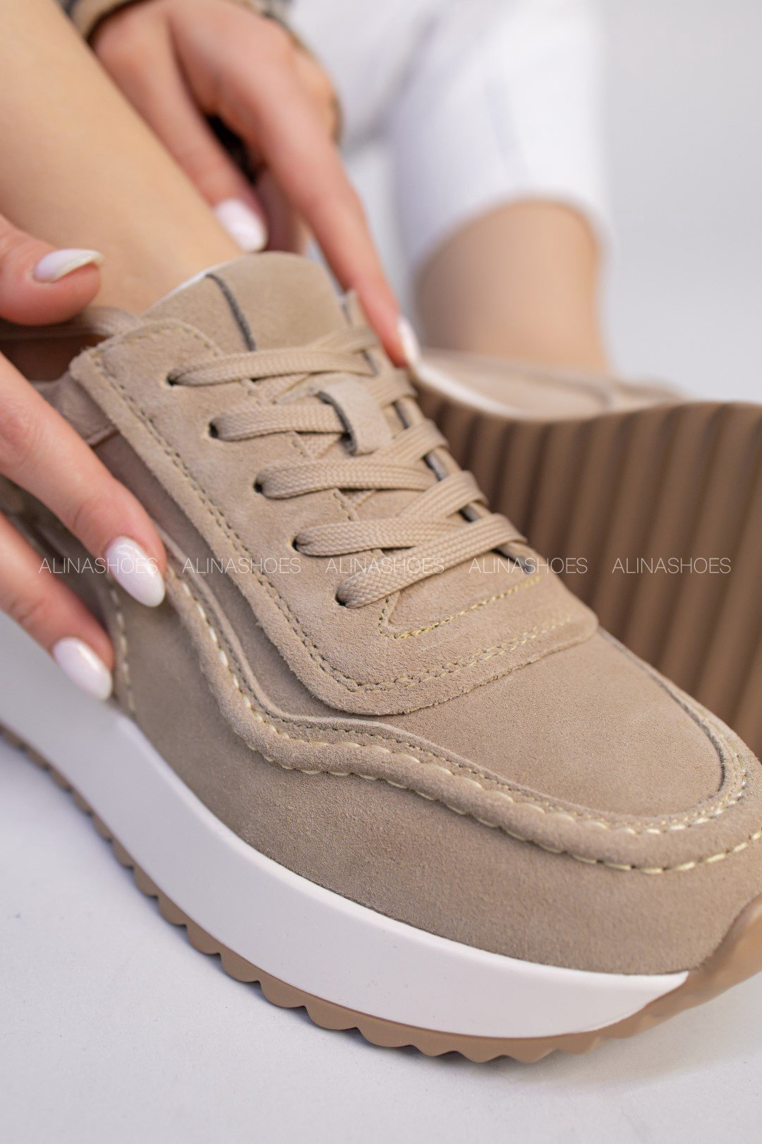 Кроссовки alinashoes бежевый купить,NaN