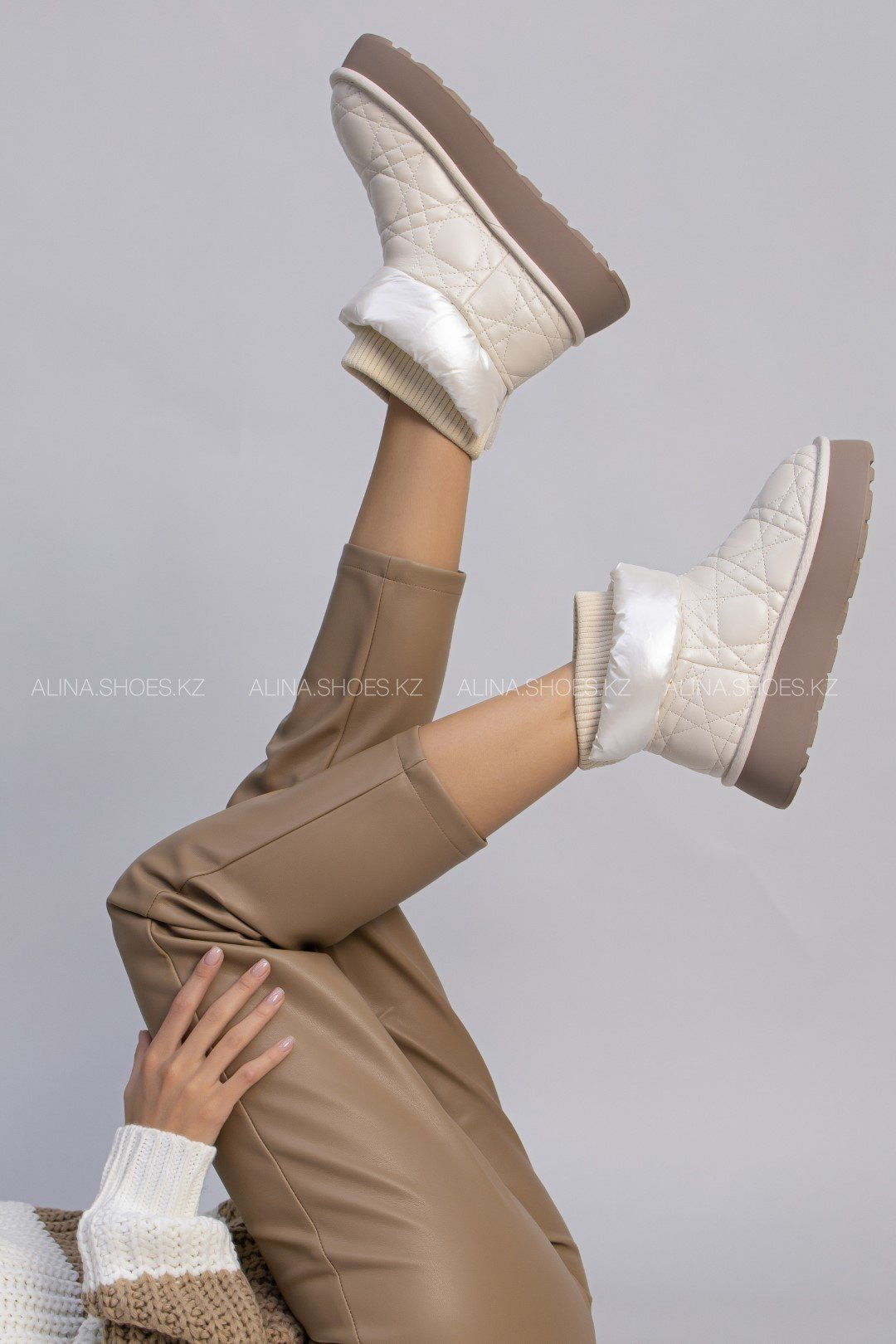 Дутики alinashoes бежевый купить,NaN