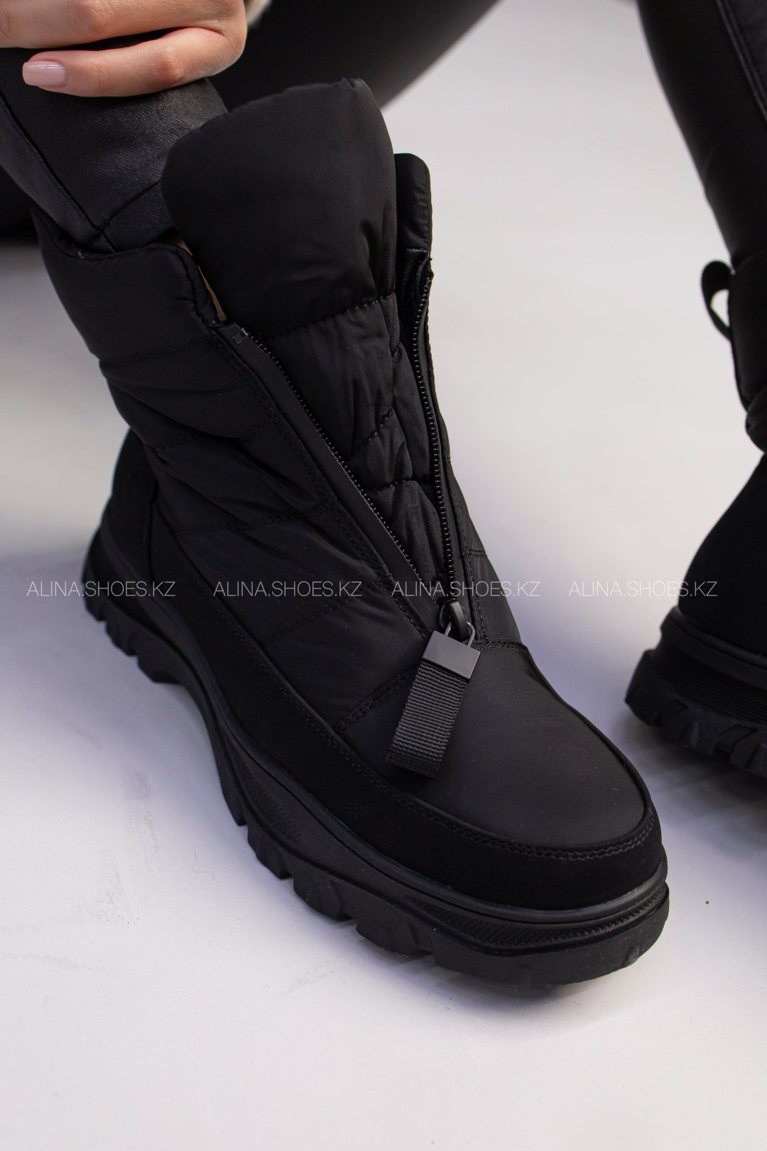 Дутики alinashoes черный купить,NaN