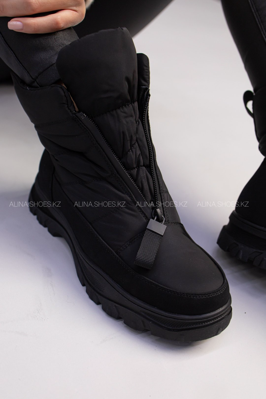 Дутики alinashoes черный купить,NaN