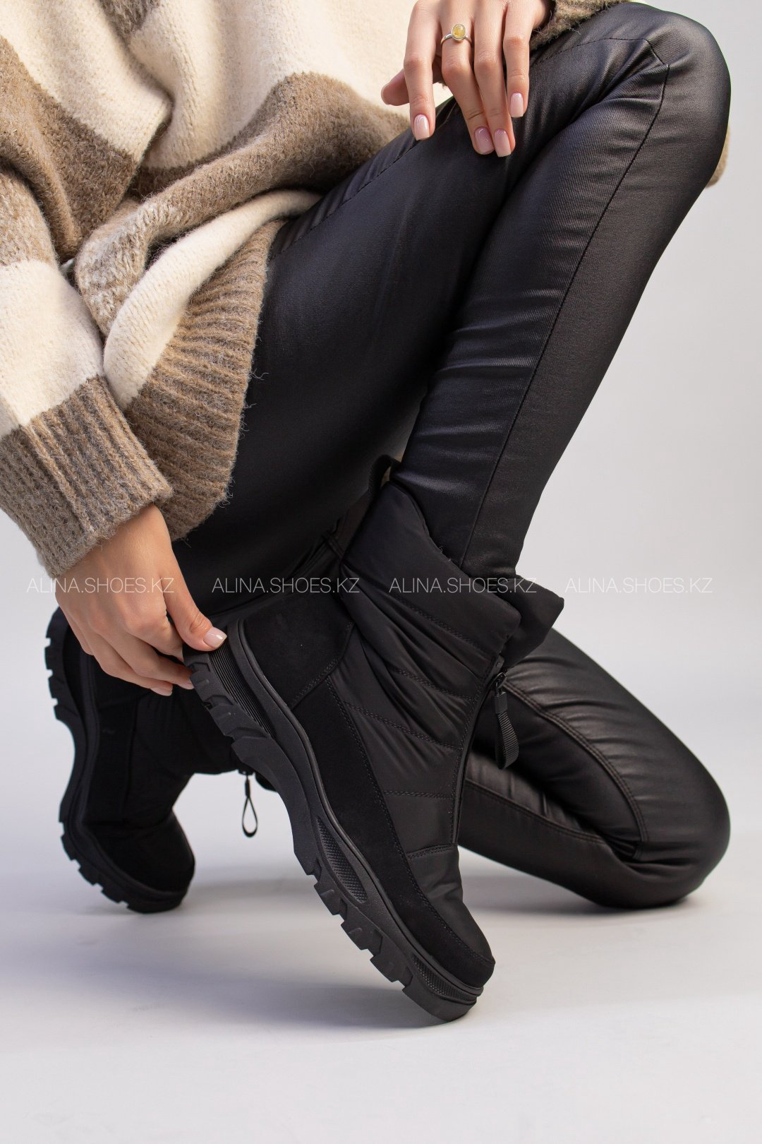 Дутики alinashoes черный купить,NaN