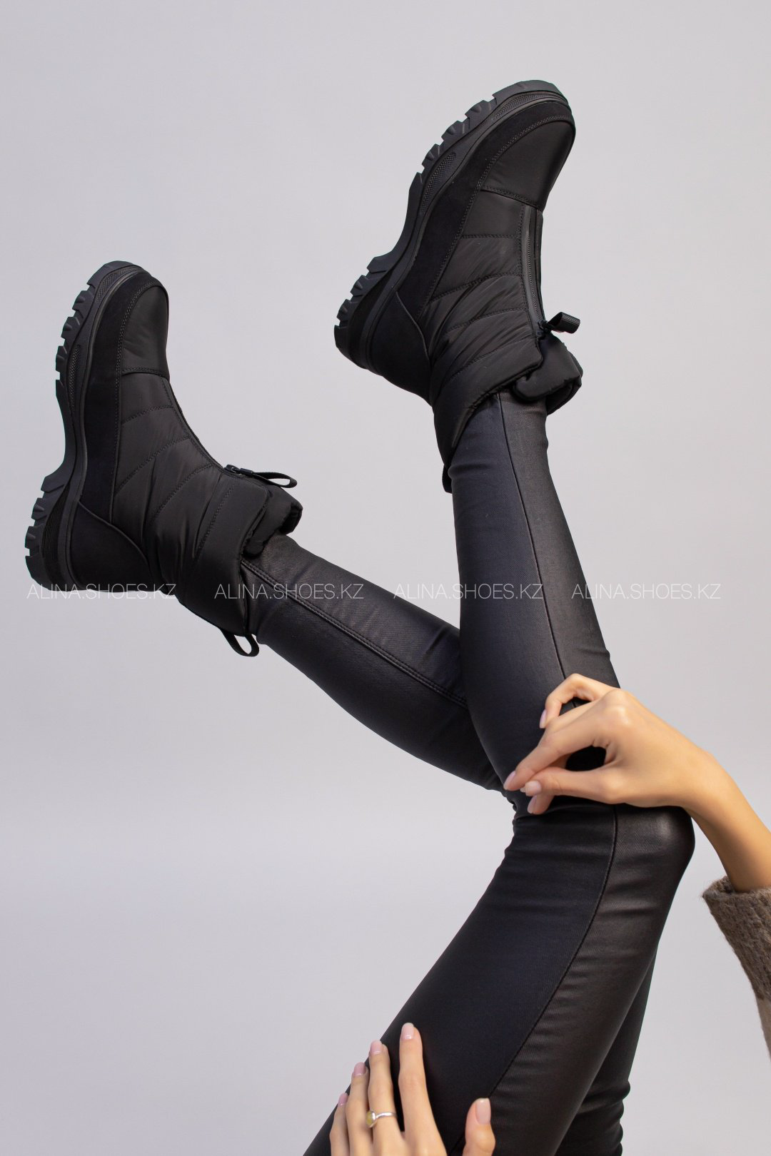 Дутики alinashoes черный купить,NaN