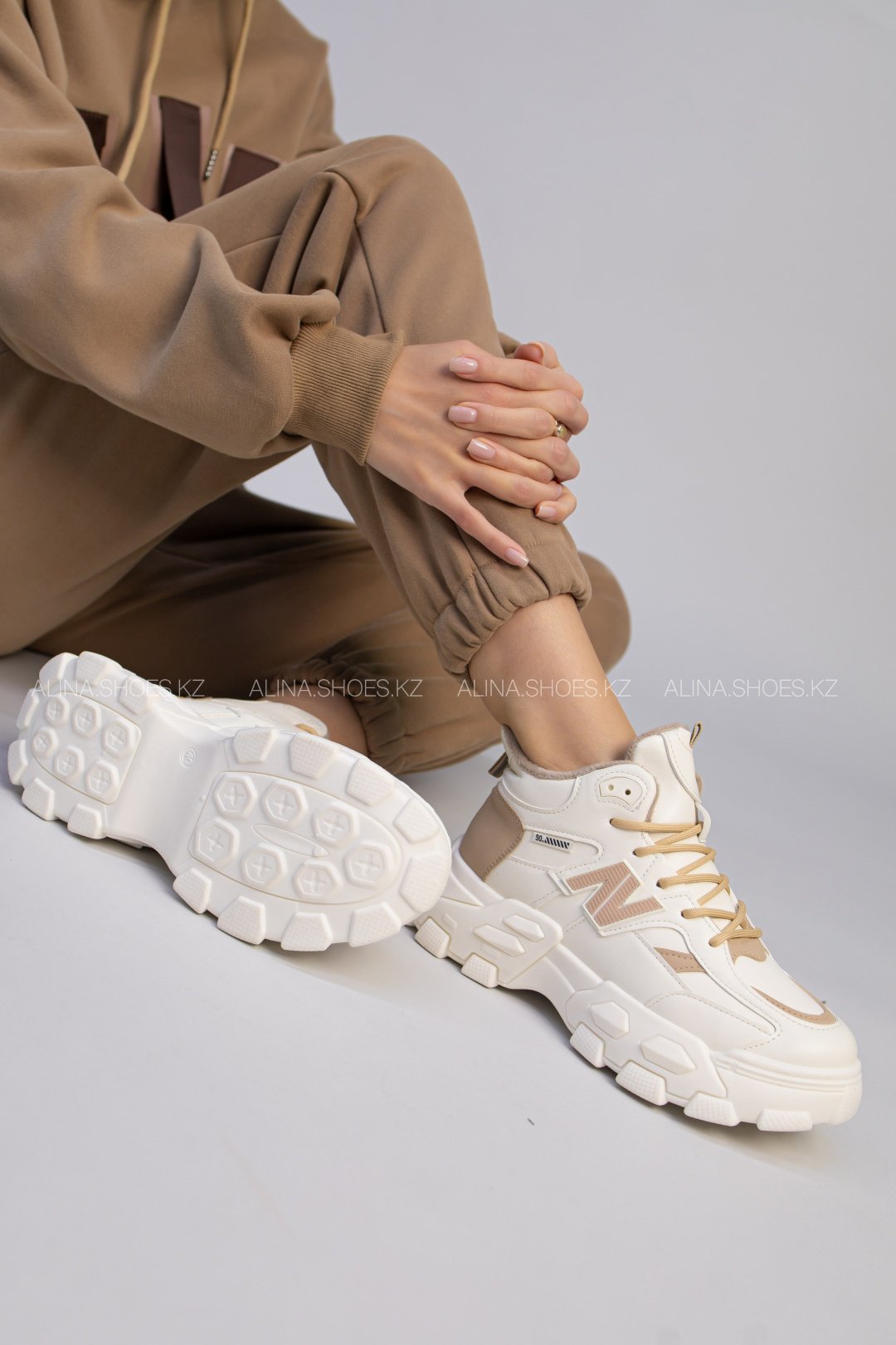 Кроссовки alinashoes бежевый купить,NaN