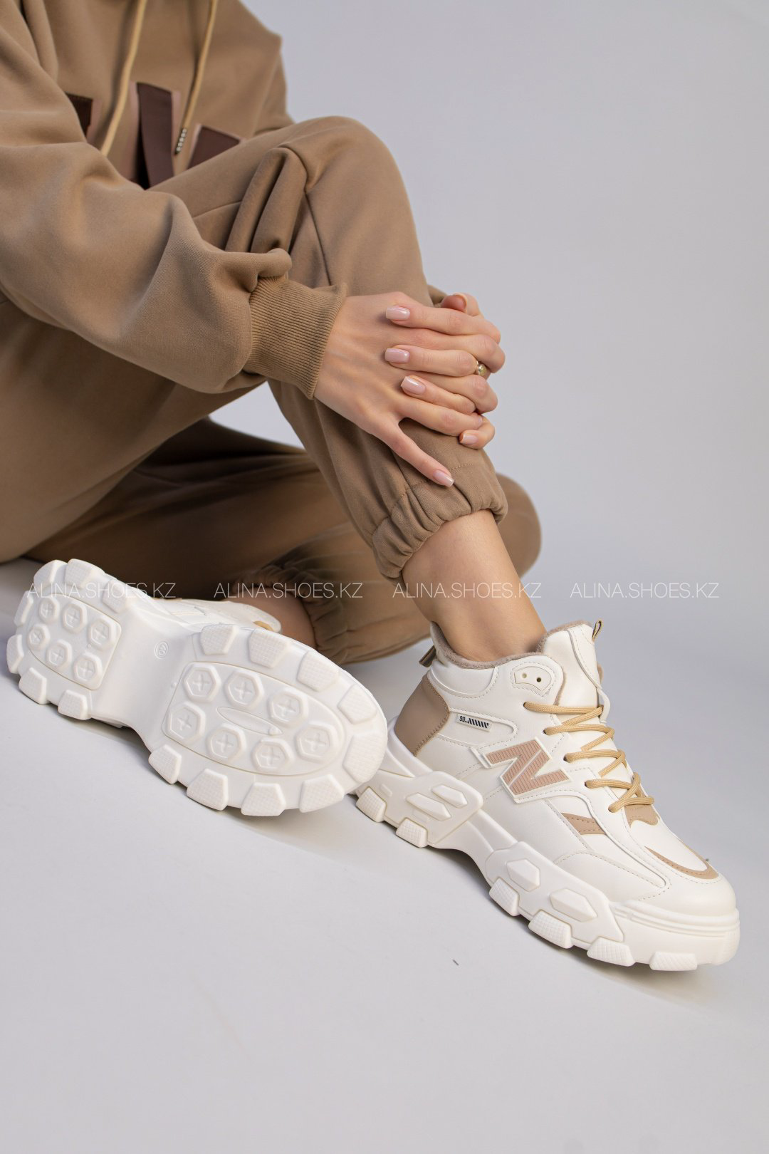 Кроссовки alinashoes бежевый купить,NaN