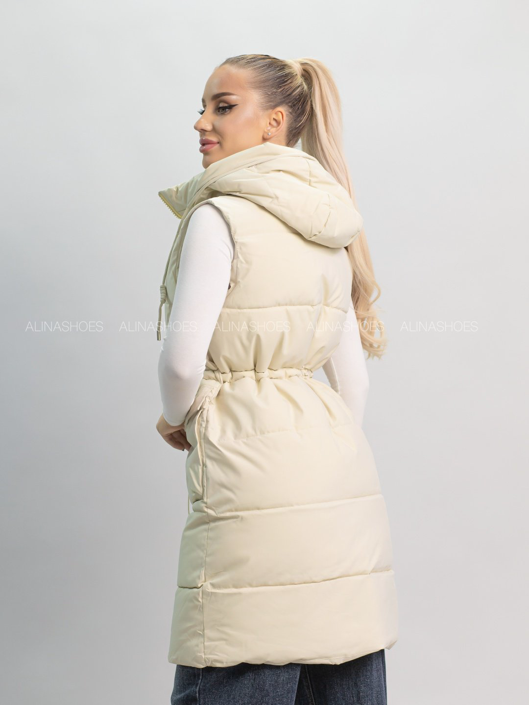 Жилет alinashoes бежевый купить,NaN