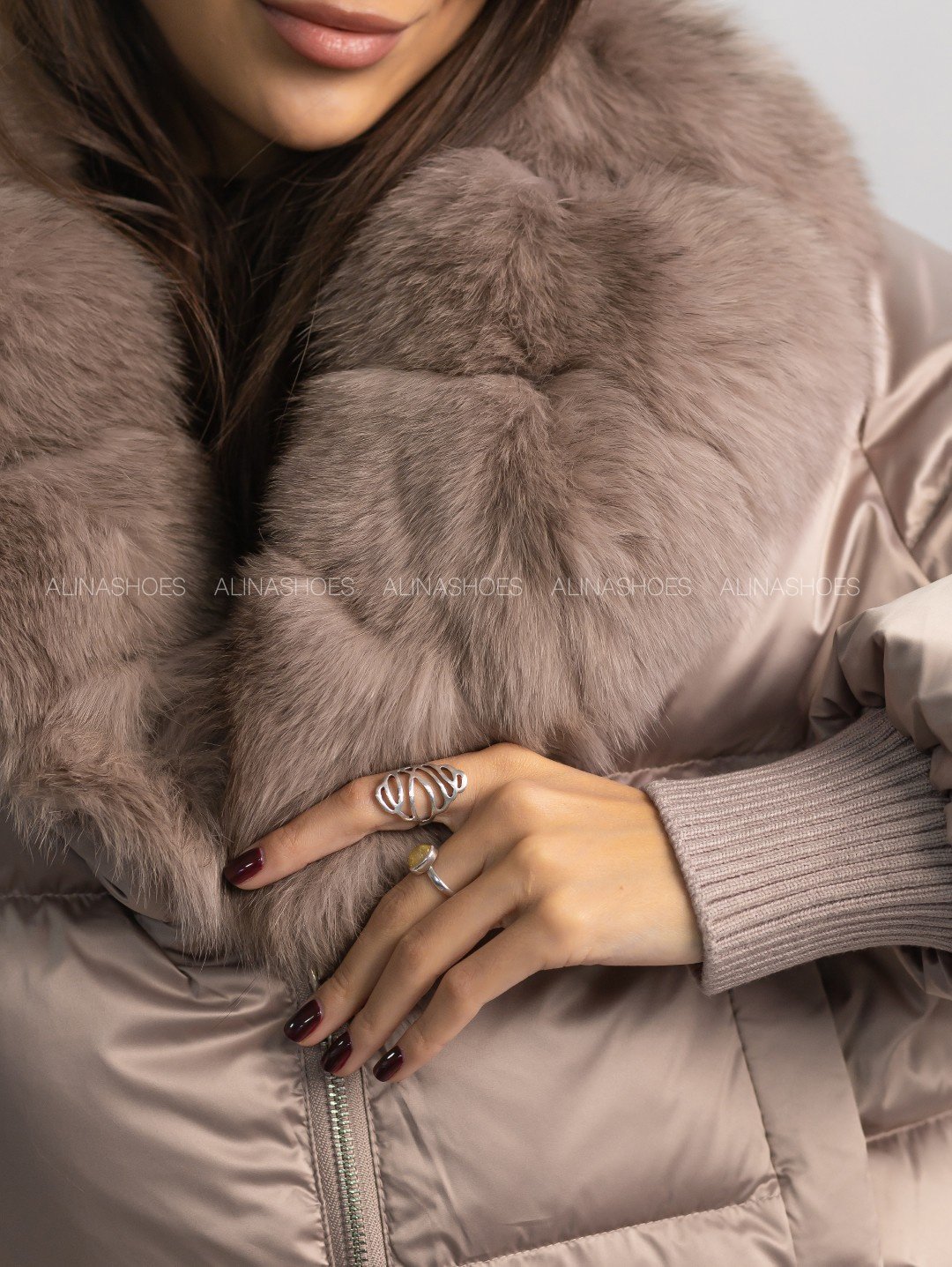 Пуховик alinashoes бежевый купить,NaN