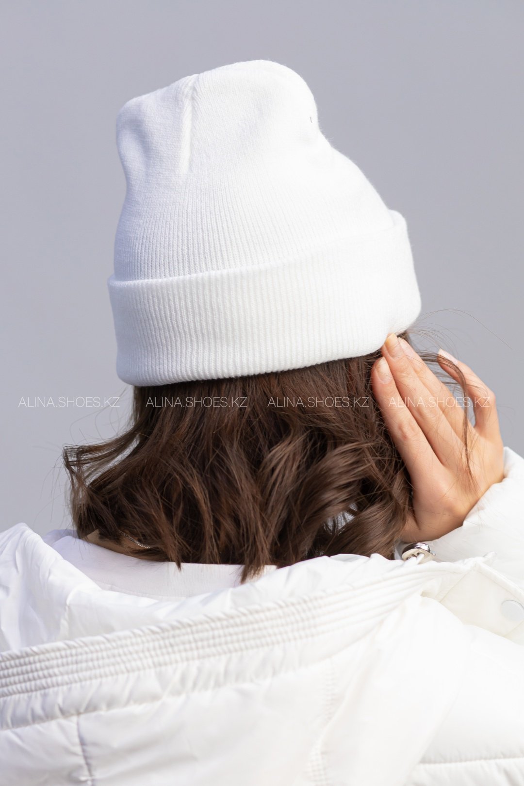 Шапка Alina shoes.kz размер универсальный, белый купить,NaN