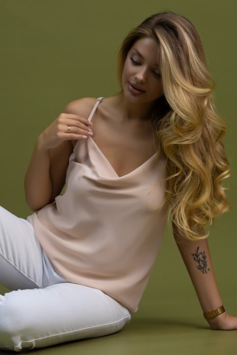 Топ alinashoes бежевый 46 купить,NaN