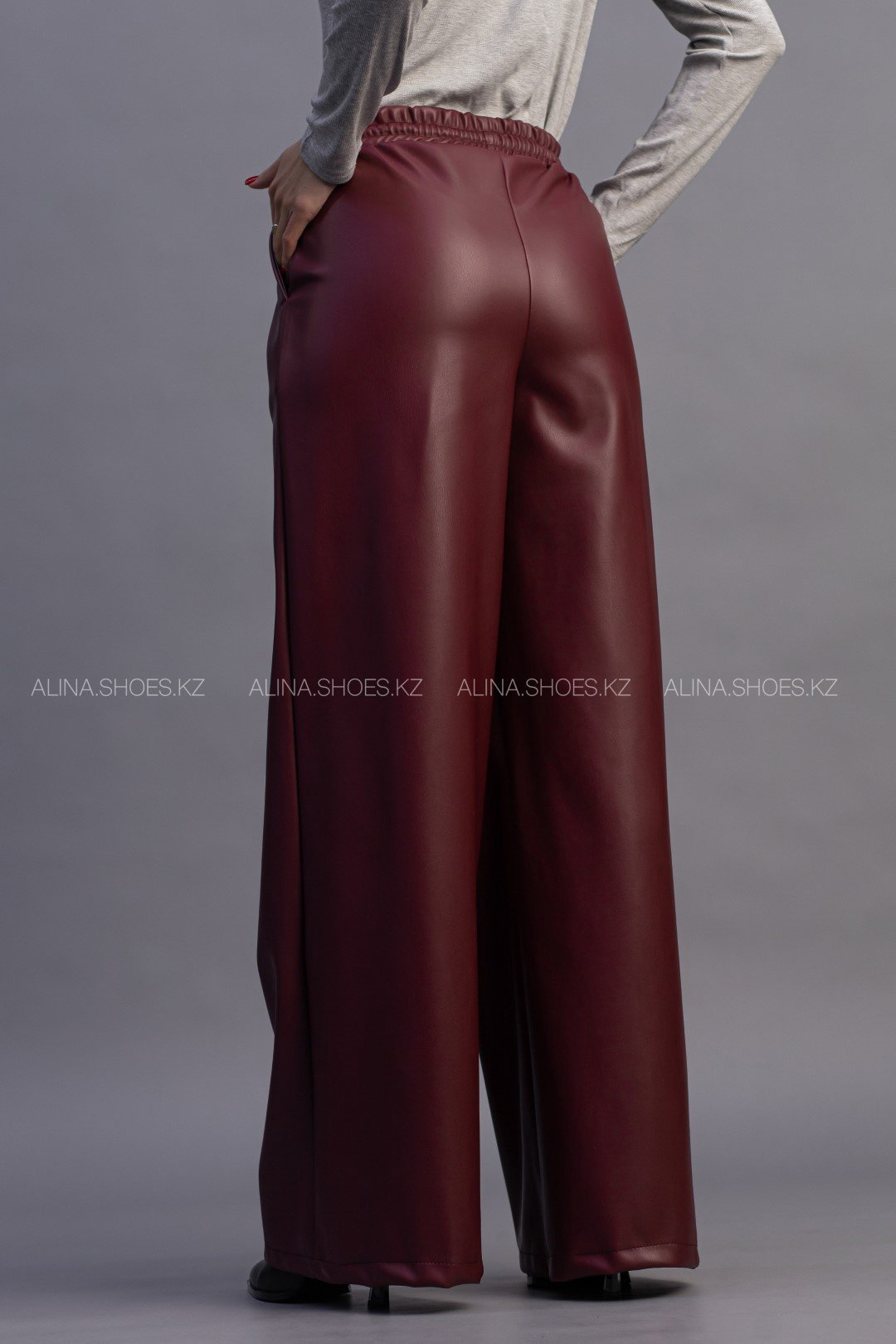 Кожаные брюки alinashoes бордовый купить,NaN