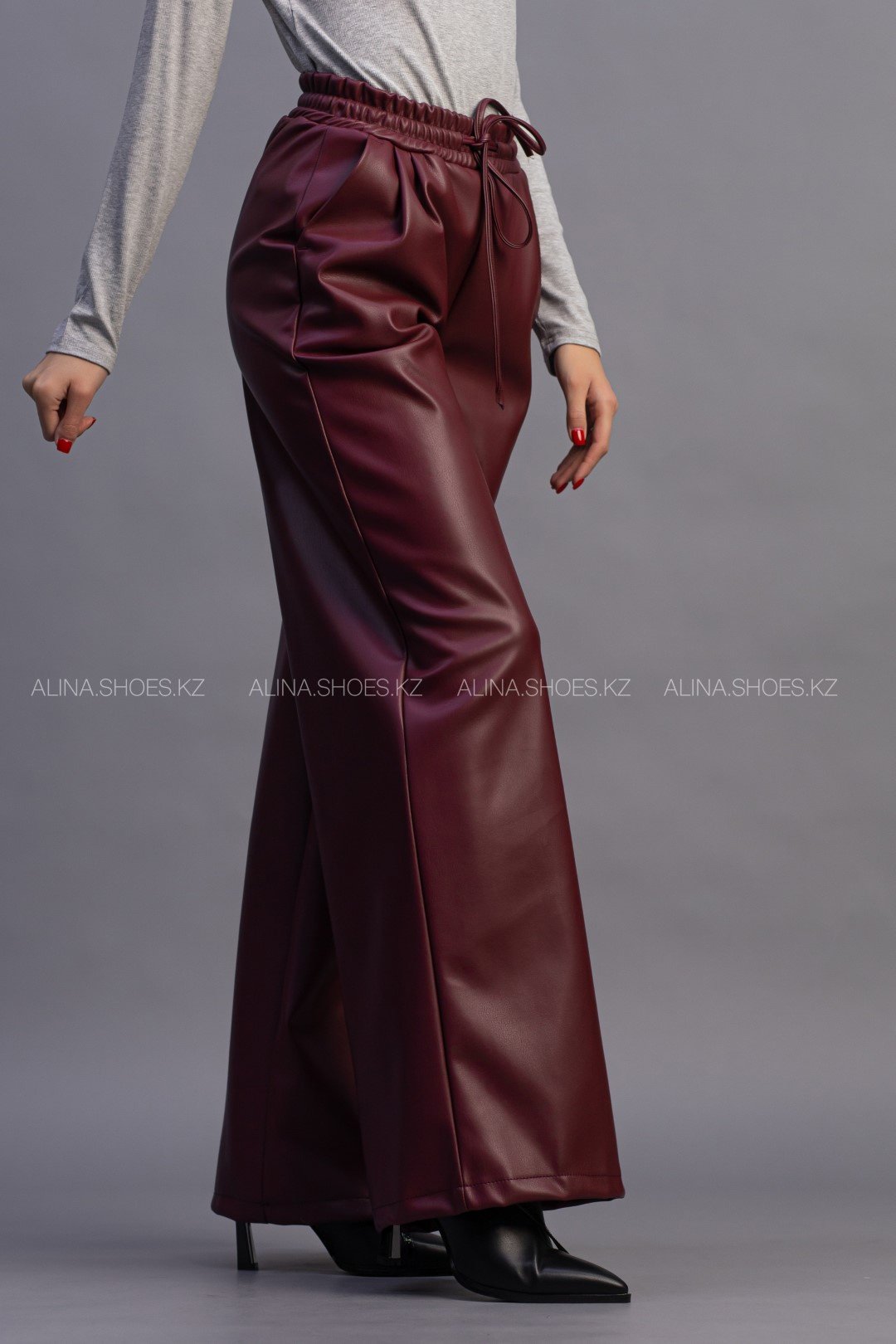 Кожаные брюки alinashoes бордовый купить,NaN