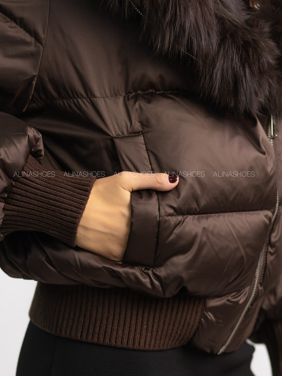 Пуховик alinashoes коричневый купить,NaN