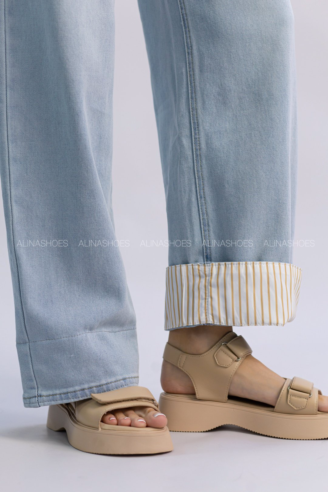 Джинсы прямые alinashoes голубой купить,NaN