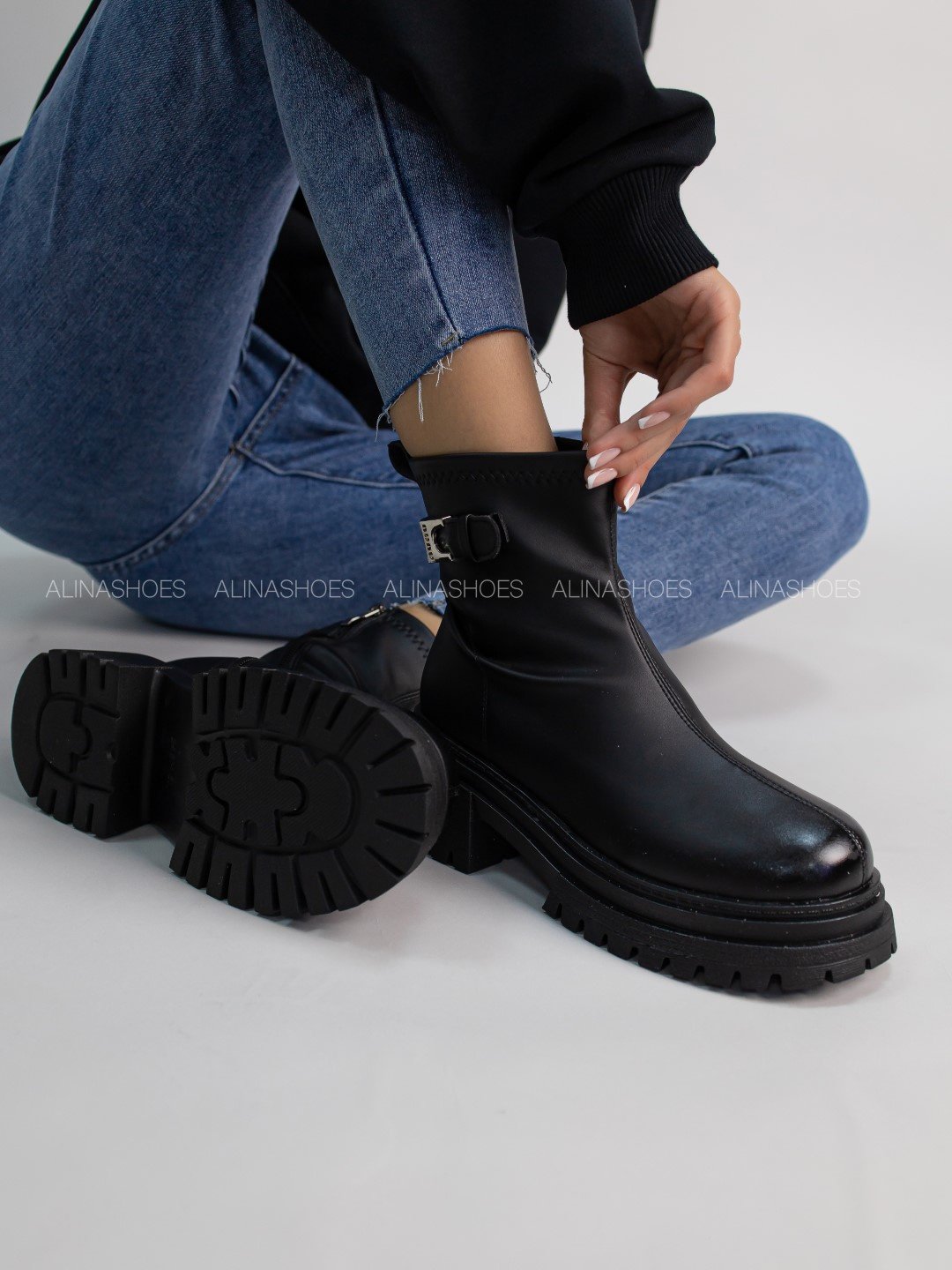 Ботинки alinashoes black 39 купить,NaN