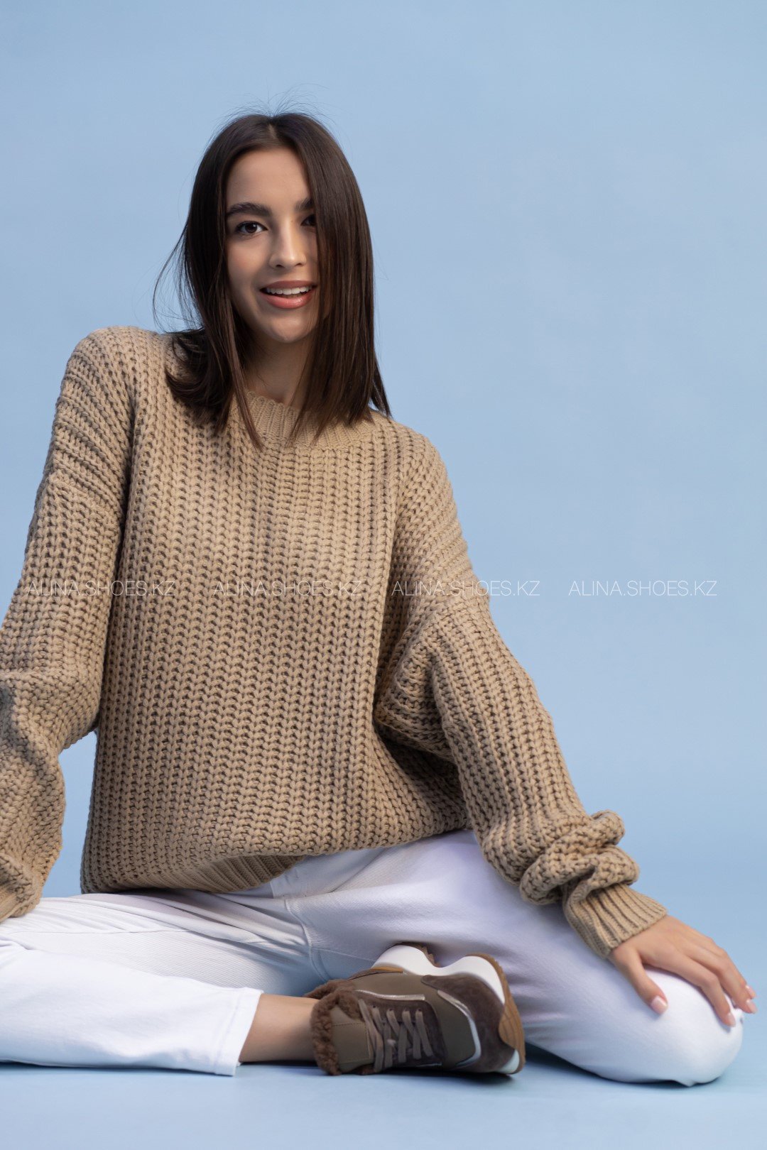 Джемпер alinashoes бежевый купить,NaN