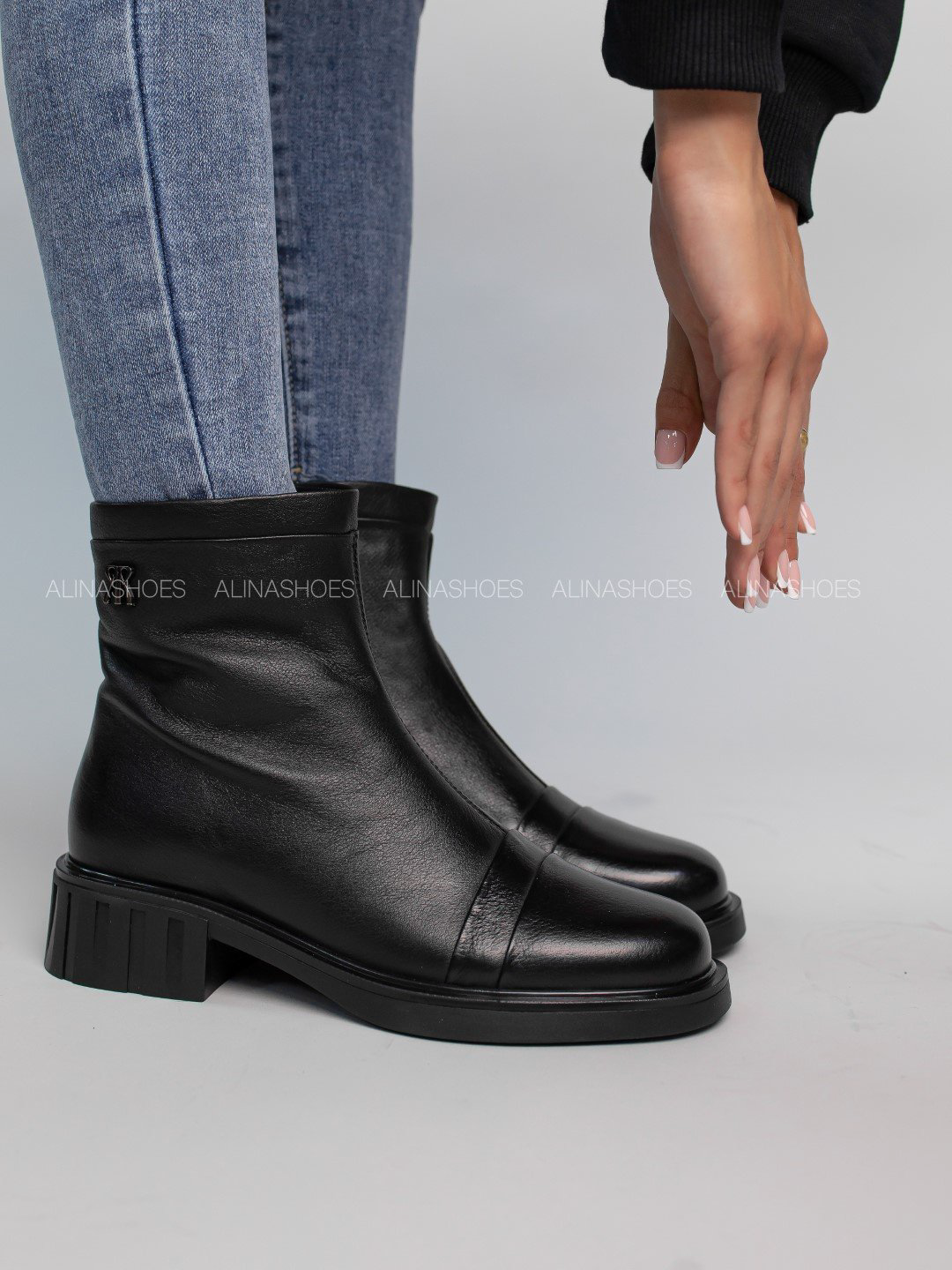 Ботинки alinashoes black 40 купить,NaN