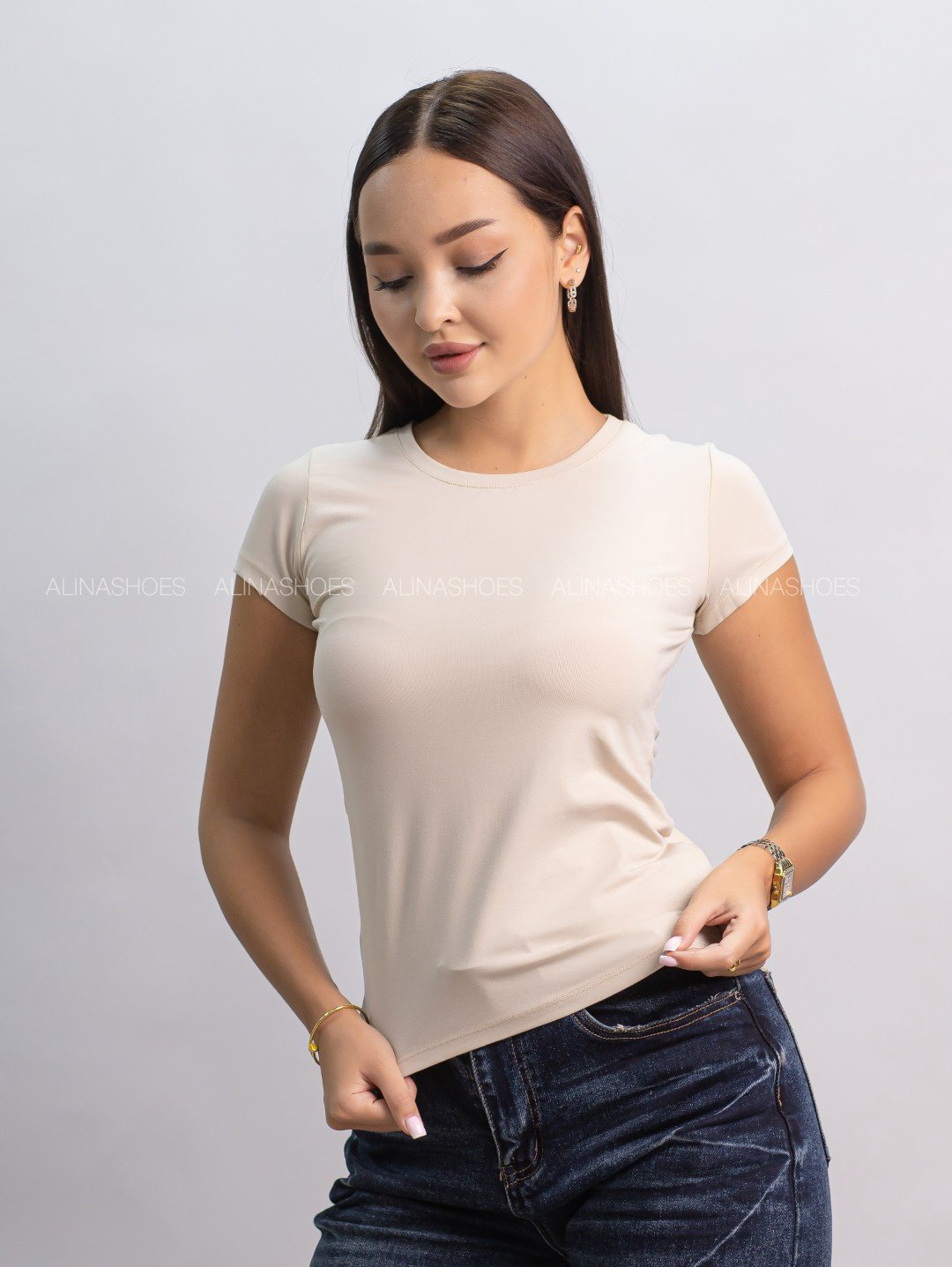 Футболка alinashoes светло-коричневая M купить,NaN
