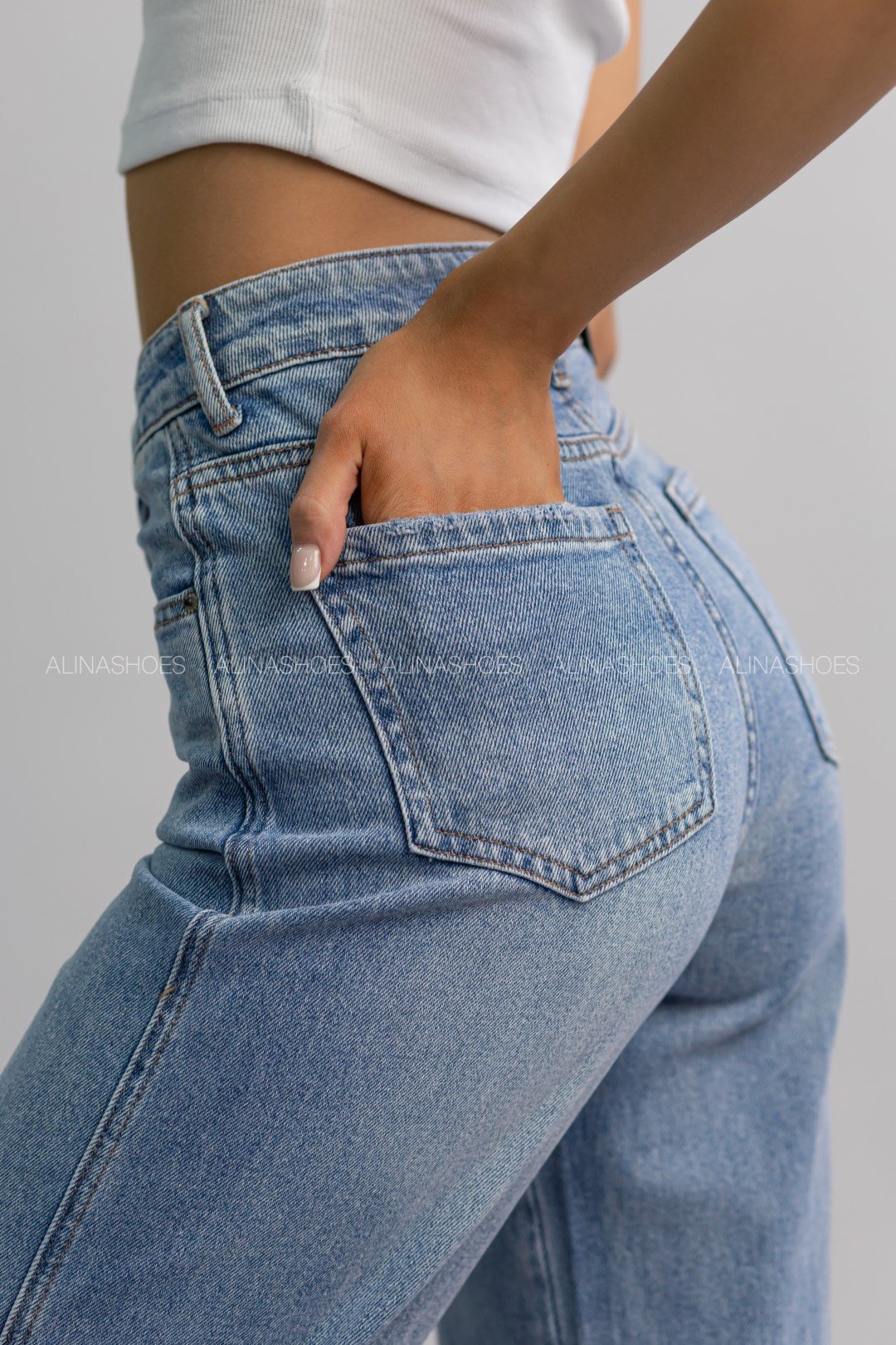 Джинсы прямые alinashoes голубой купить,NaN