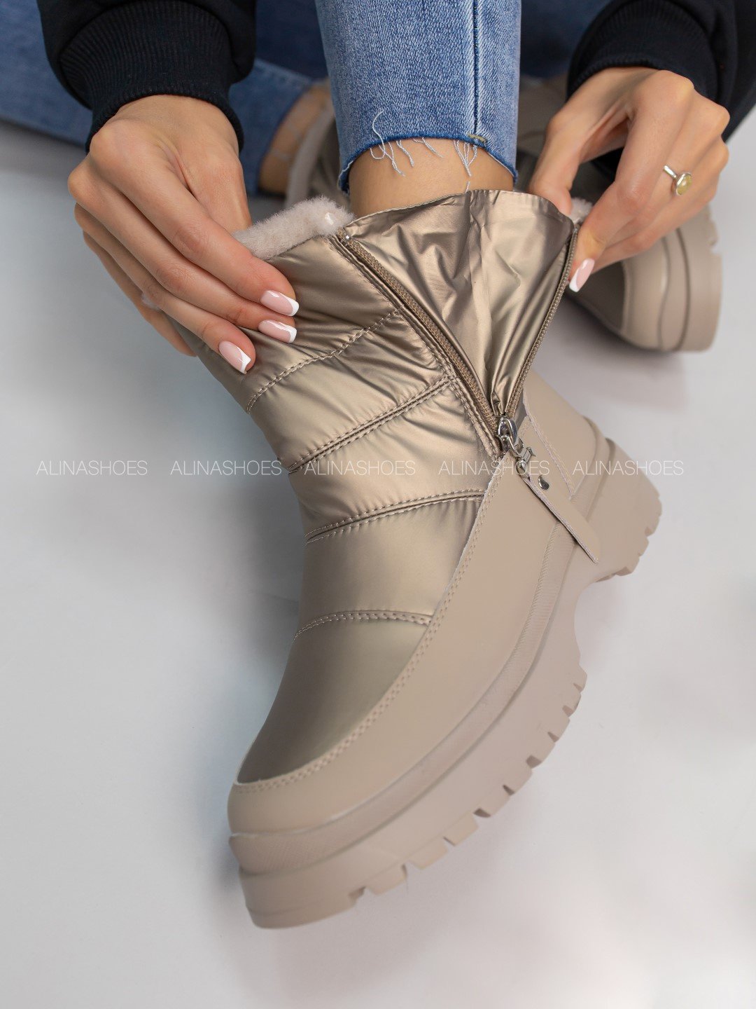 Дутики alinashoes бежевый купить,NaN