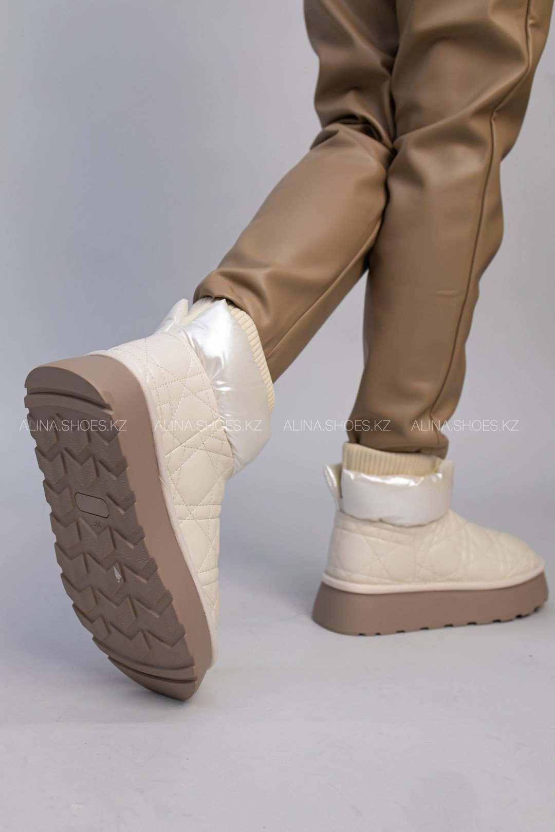 Дутики alinashoes бежевый купить,NaN