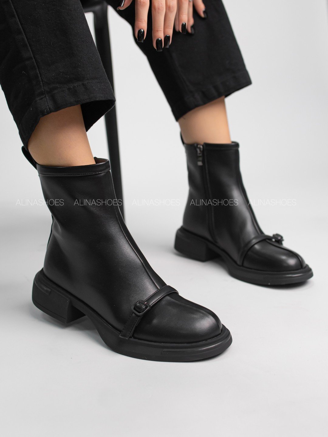 Ботинки alinashoes black 38 купить,NaN