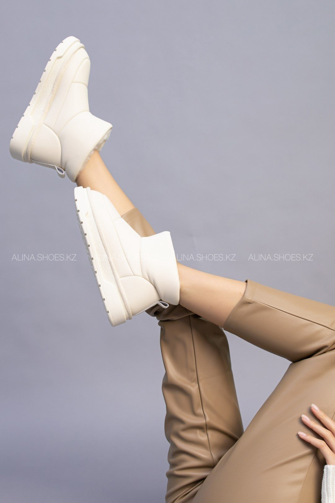 Дутики alinashoes белый купить,NaN