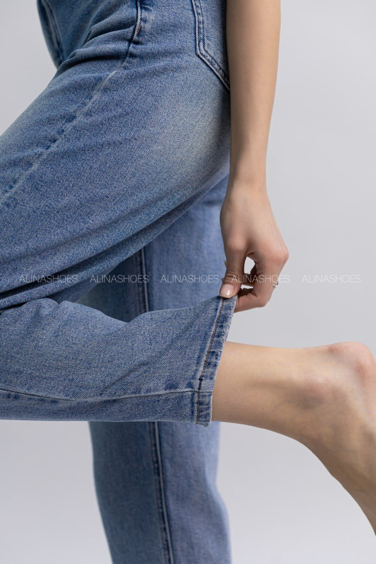 Джинсы джинсы-мом alinashoes синий купить,NaN