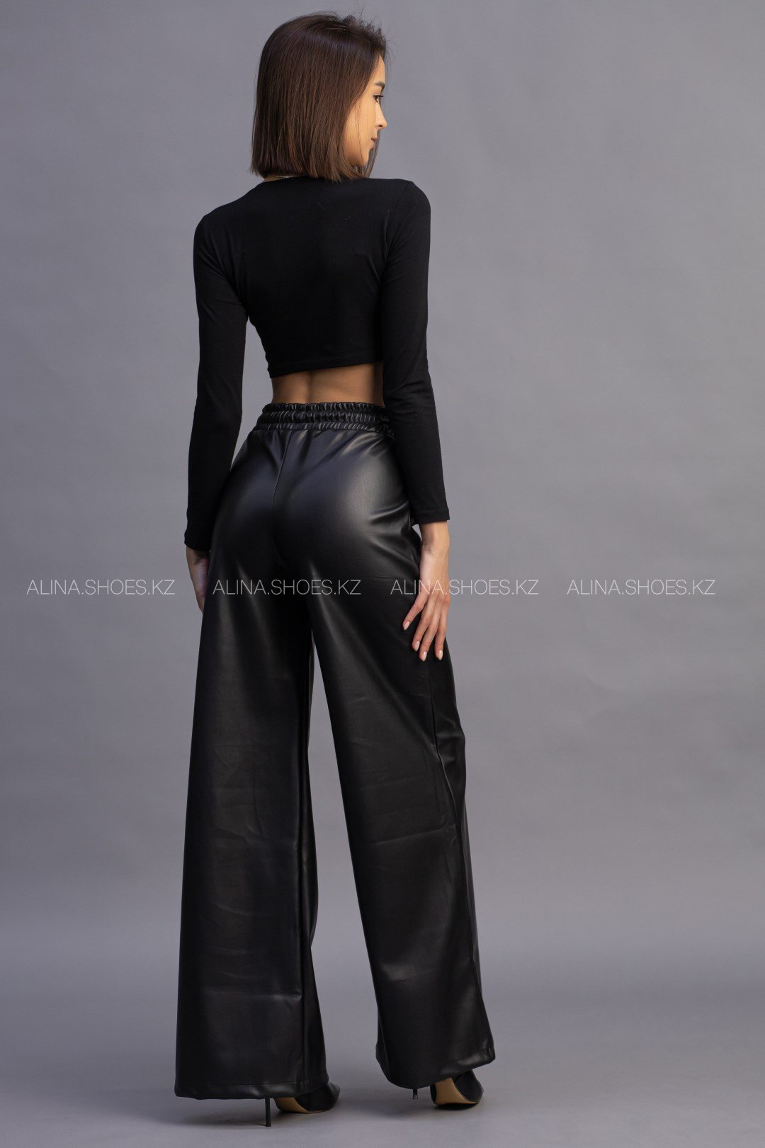 Кожаные брюки alinashoes черный купить,NaN