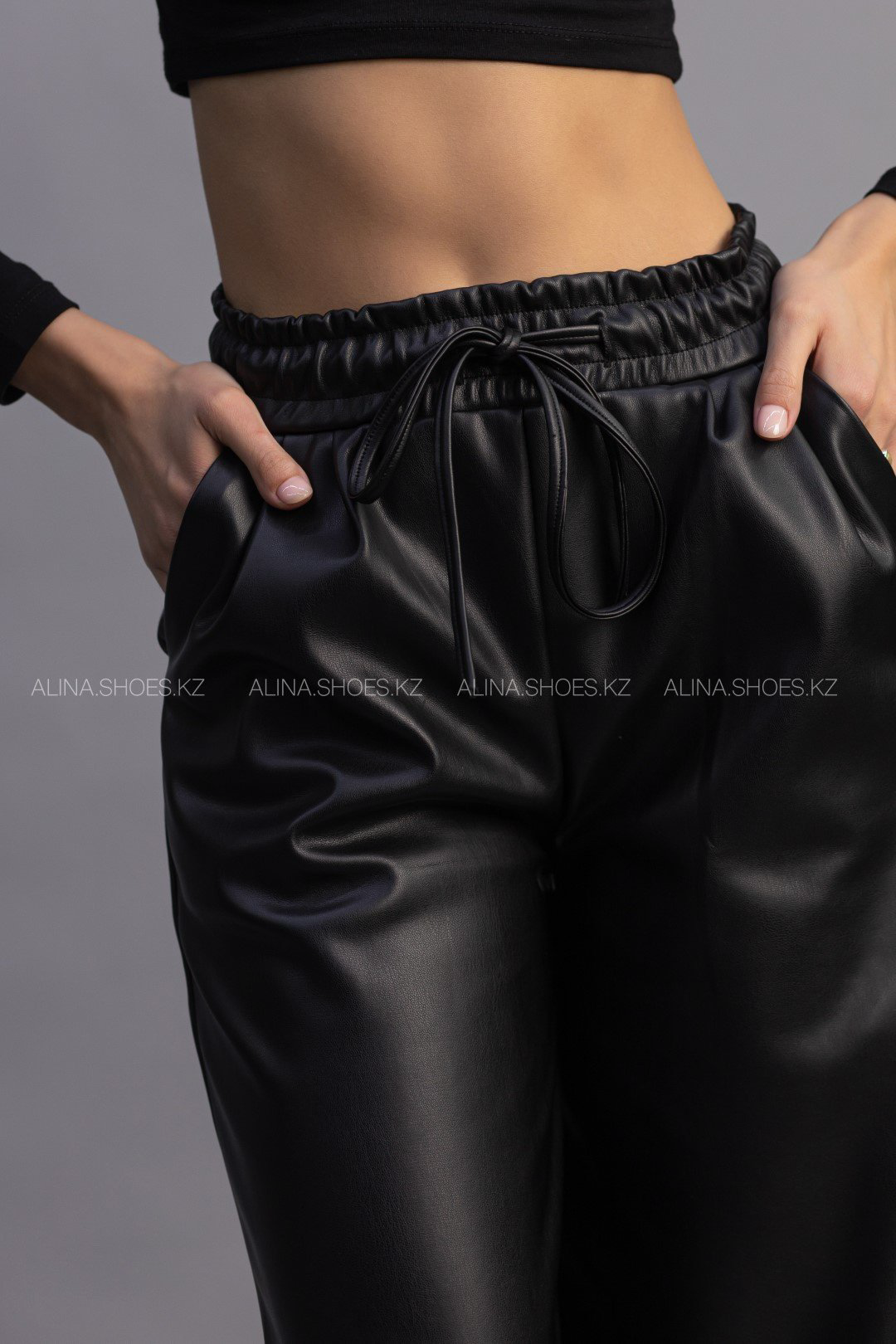 Кожаные брюки alinashoes черный купить,NaN