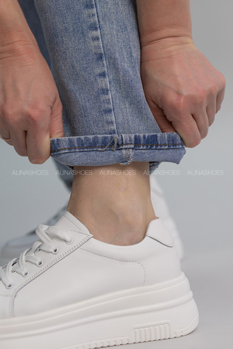 Джинсы зауженные alinashoes голубой купить,NaN