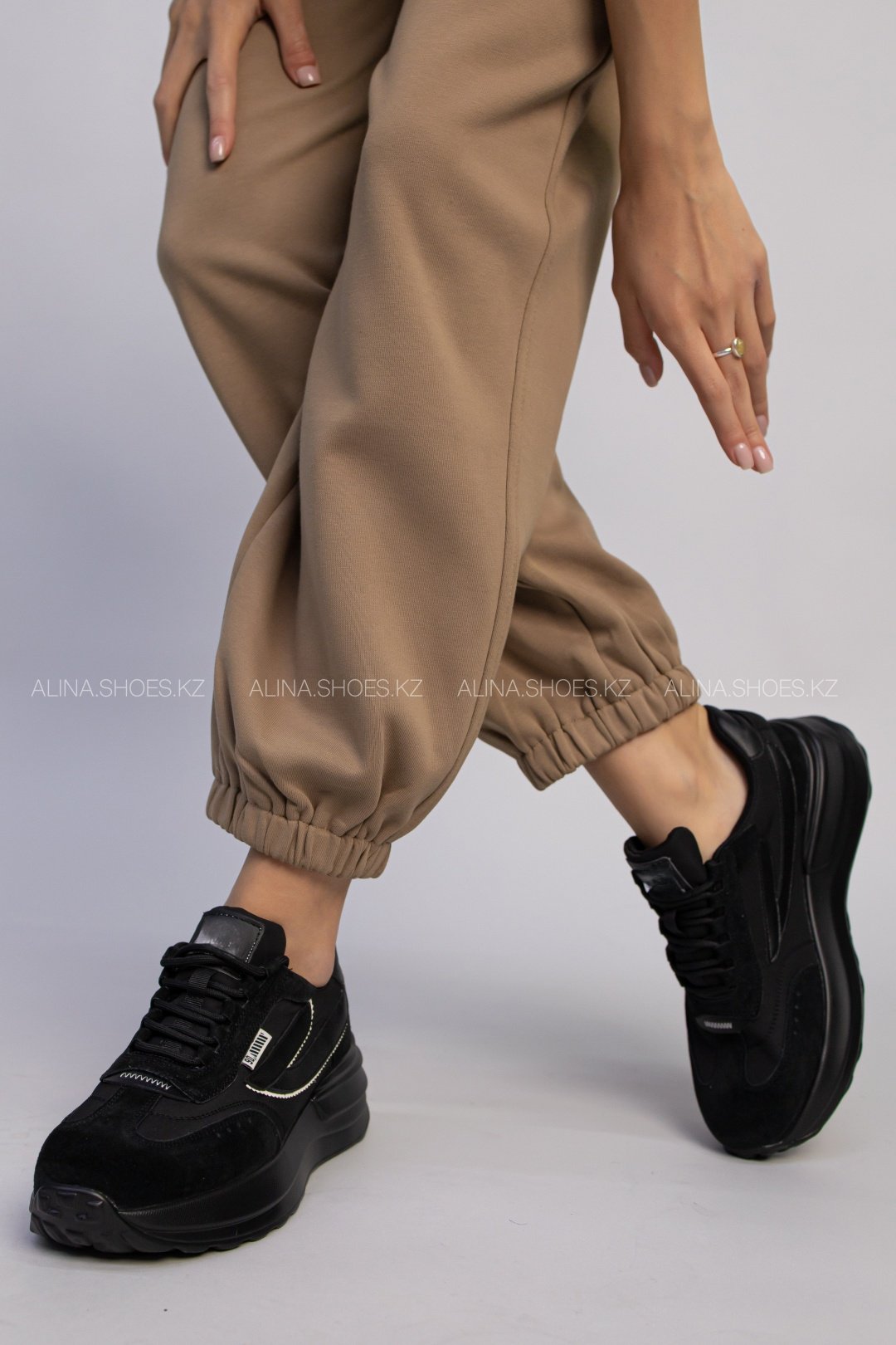 Кроссовки alinashoes черный купить,NaN