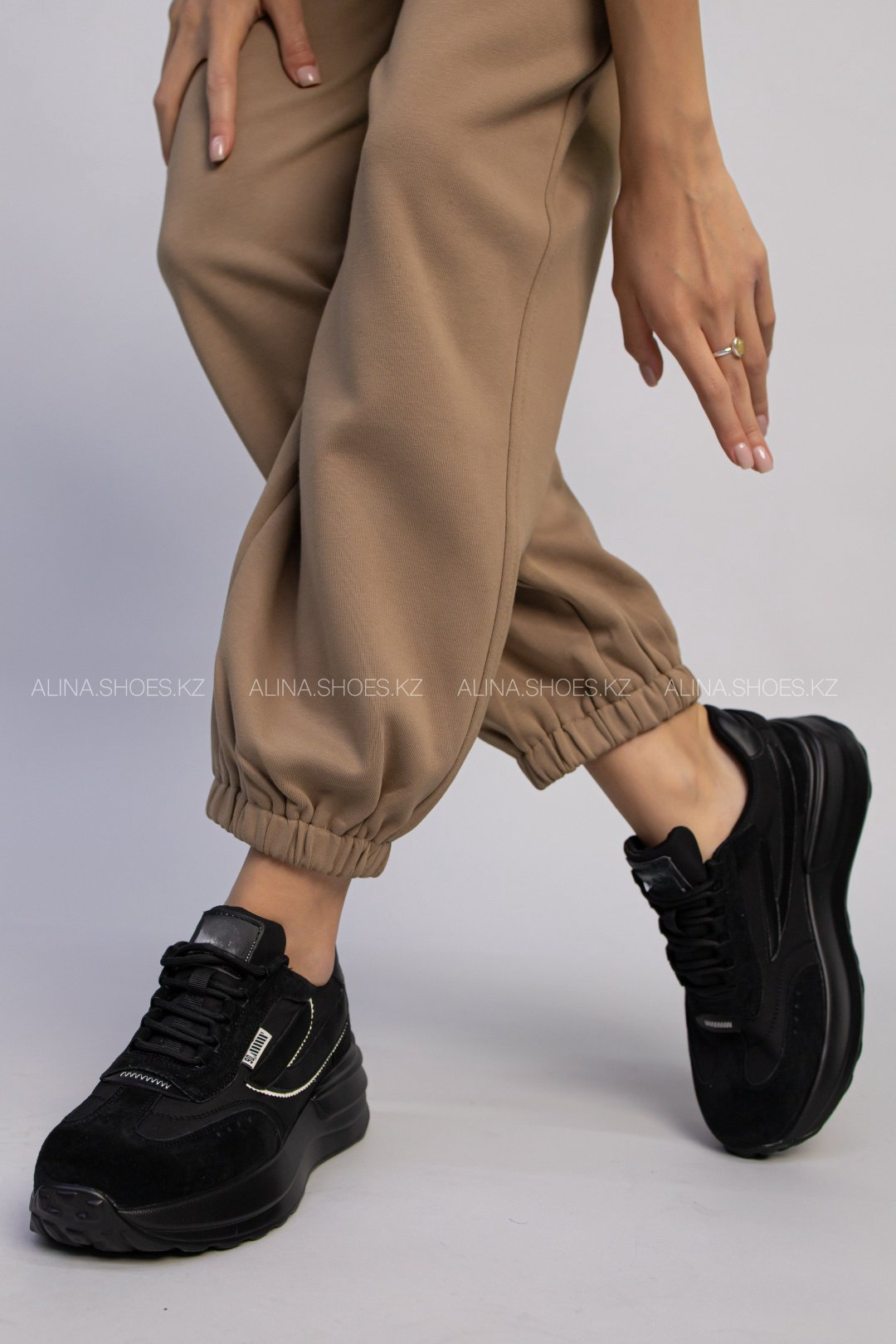 Кроссовки alinashoes черный купить,NaN