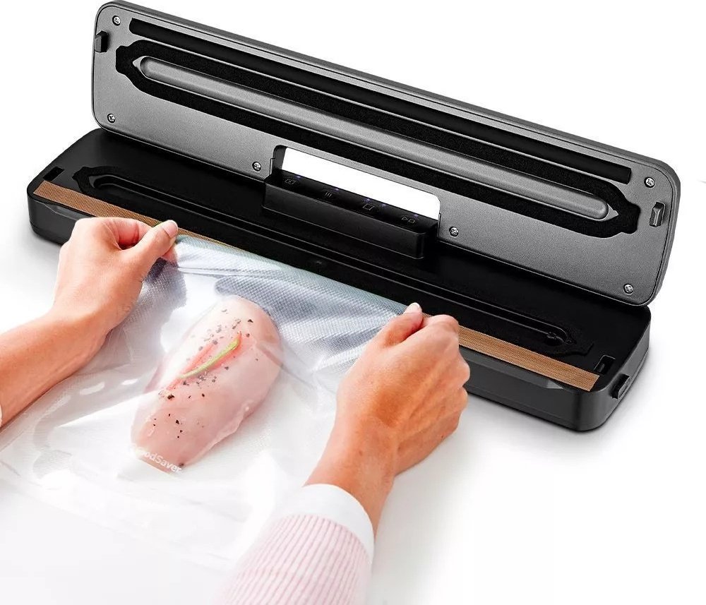 Вакуумный упаковщик Kitfort KT-1527 черный, серый