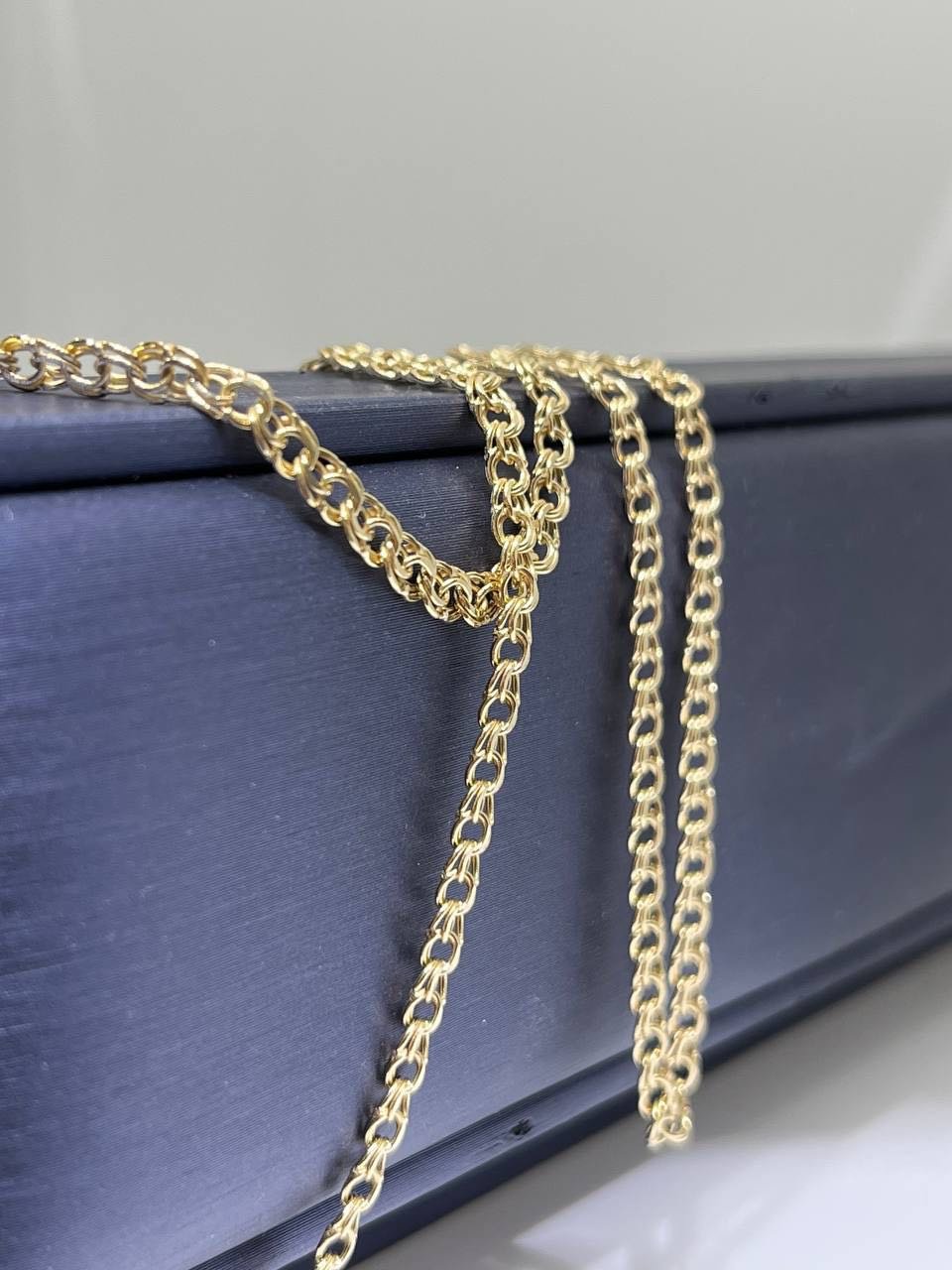 Цепь Exclusive Gold Aij303 длина 55 см, вес 4.61 г золото, плетение бисмарк купить,380000