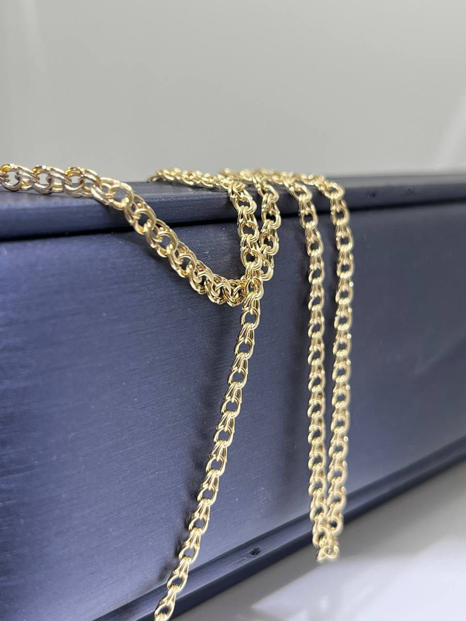Цепь Exclusive Gold Aij303 длина 55 см, вес 4.61 г золото, плетение бисмарк купить,380000