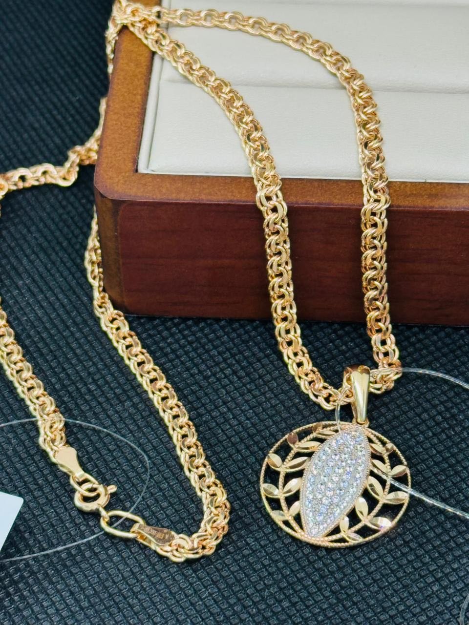 Exclusive Gold Gul120 вес 8.03 г золото, цирконий купить,598700