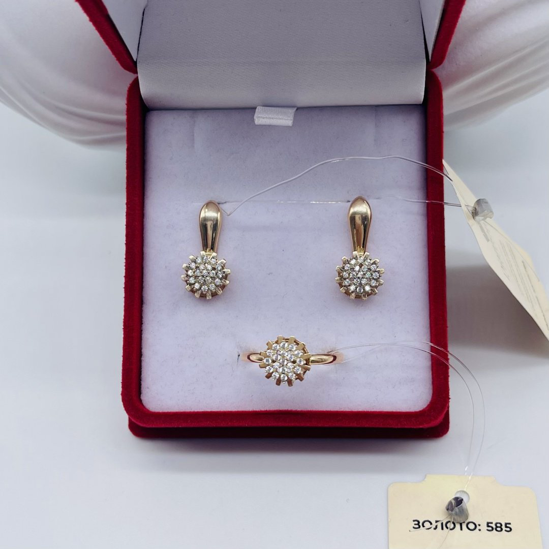 Gold Karla Na2022-11 вес 4.62 г золото, фианит купить,342950
