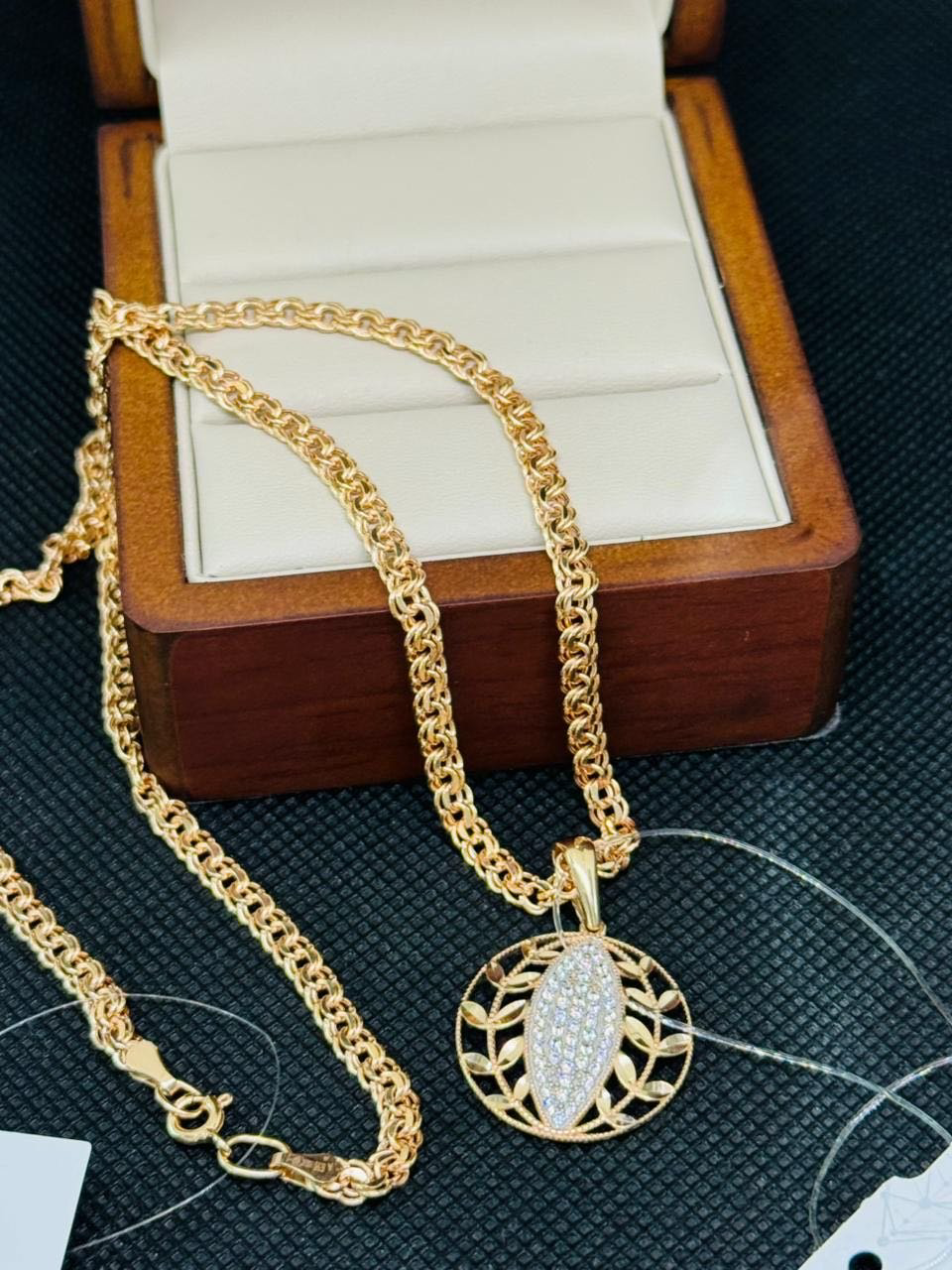 Exclusive Gold Gul120 вес 8.03 г золото, цирконий купить,598700